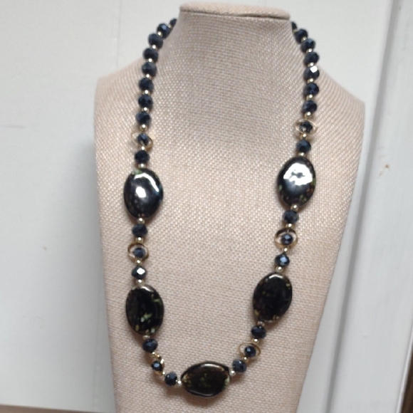 Jewelry - Vintage Glass Black/Bluish and Gold Necklace